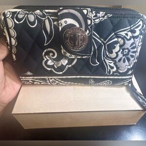 *SALE*Vera Bradley Paisley Print Wallet